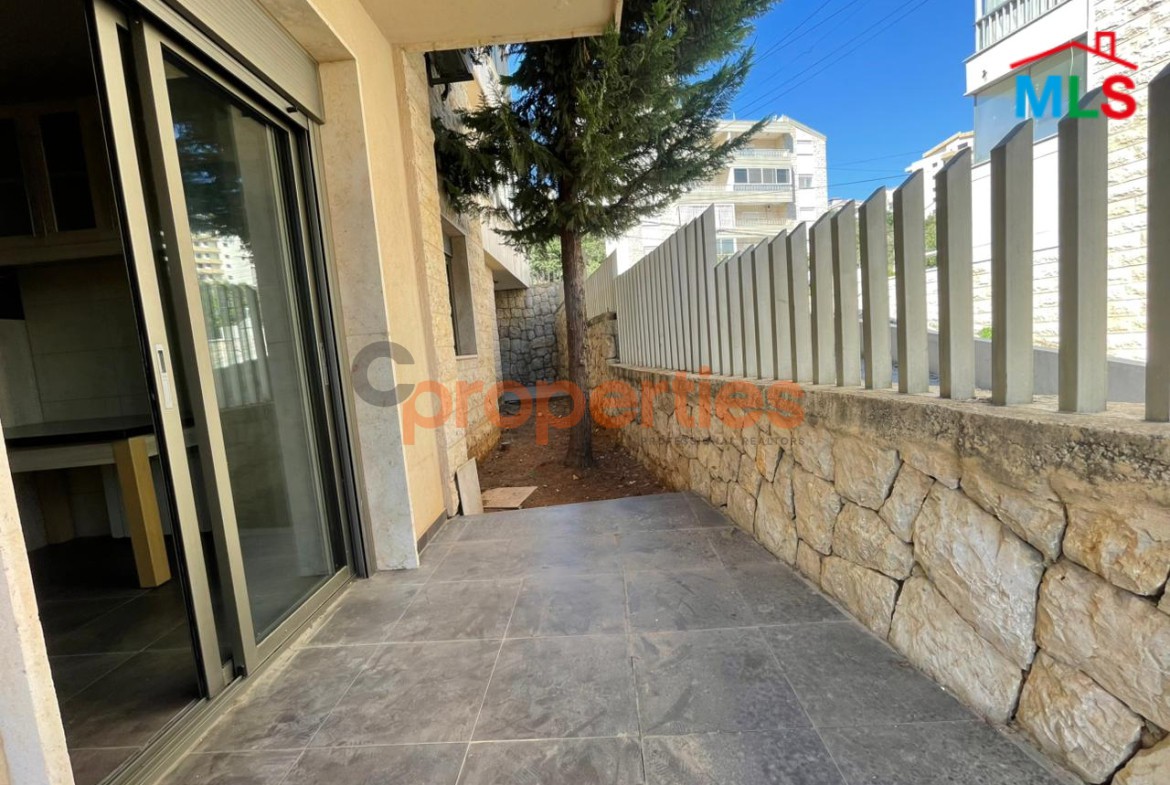 Apartment for Sale In Ballouneh – CPKRH52