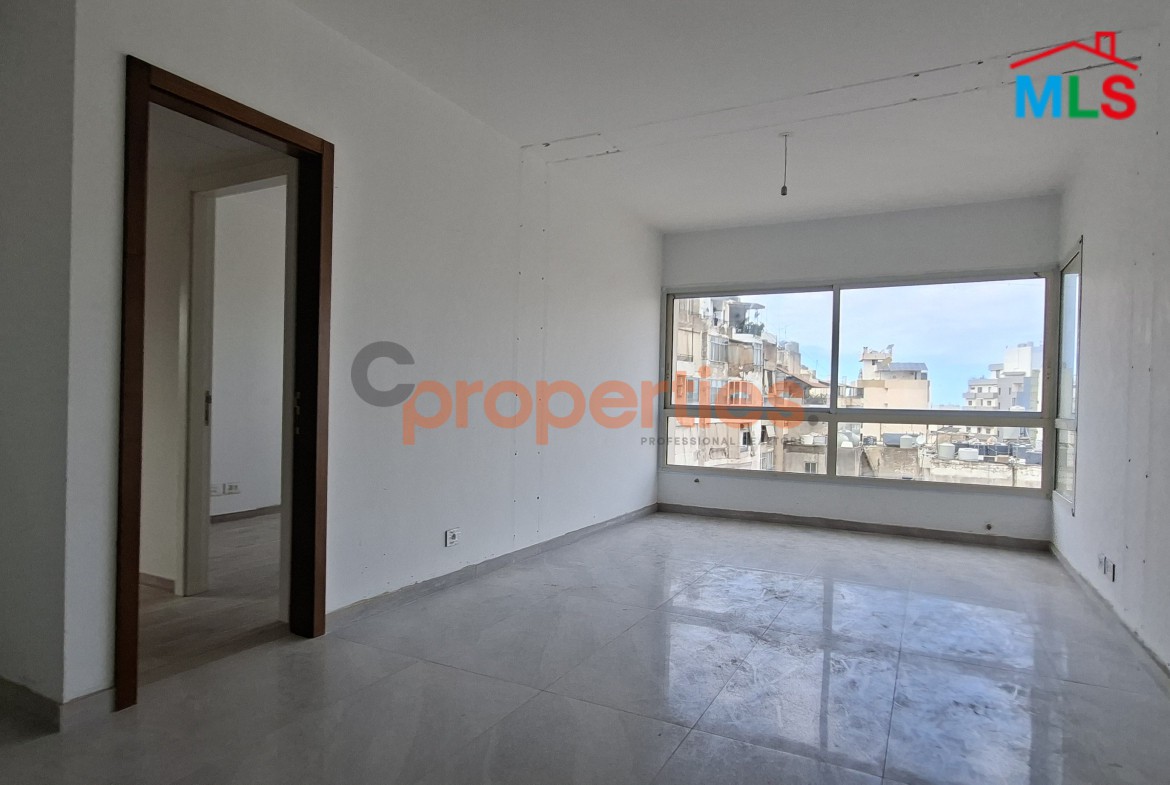 Apartment For Sale In Achrafieh – CPBWW40