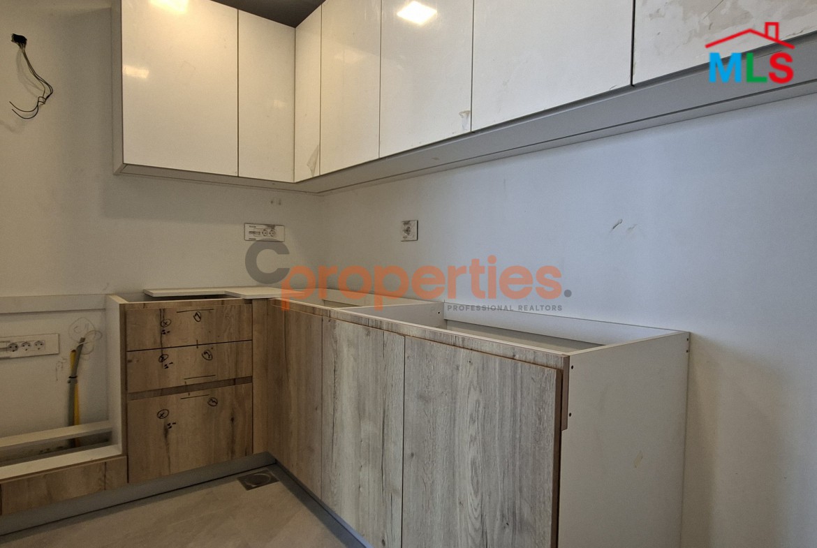 Apartment For Sale In Achrafieh – CPBWW39