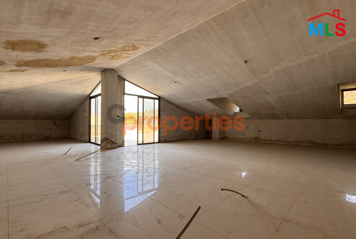 Duplex For Sale In Awkar With Terrace – CPTA32