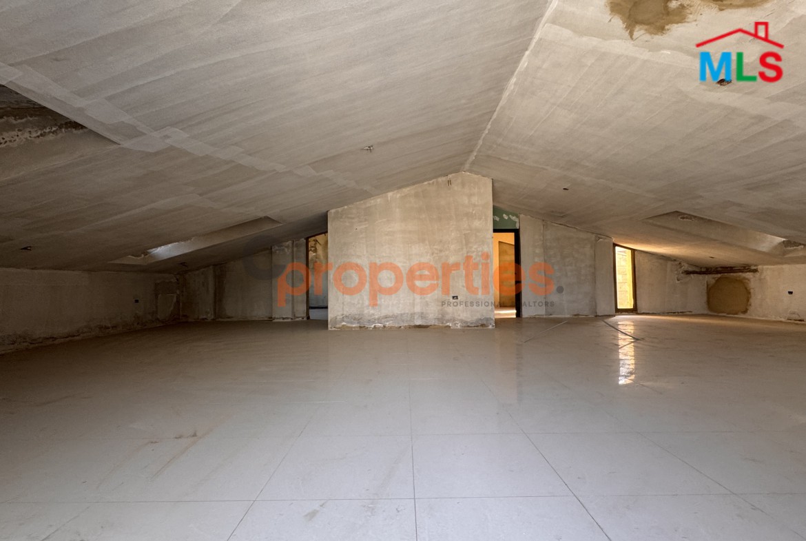 Duplex For Sale In Awkar With Terrace – CPTA32