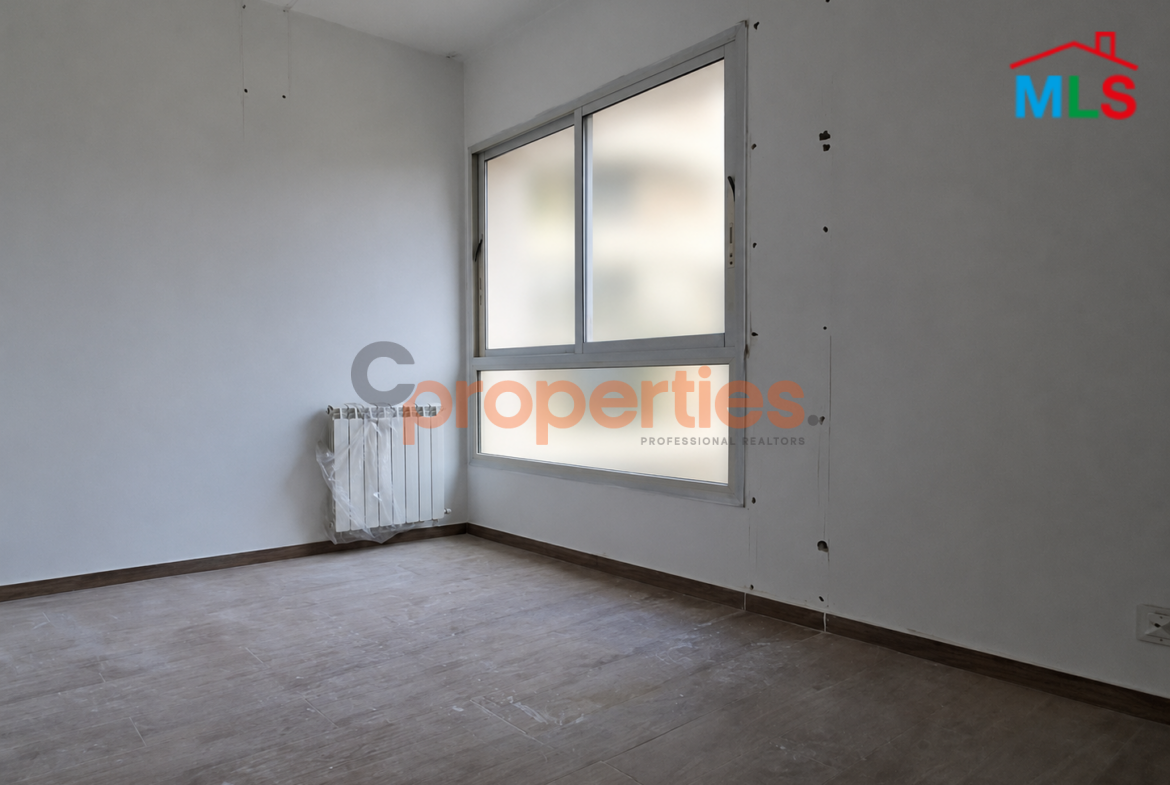 Apartment For Sale In Achrafieh شقة للبيع في الأشرفية CPBWW34