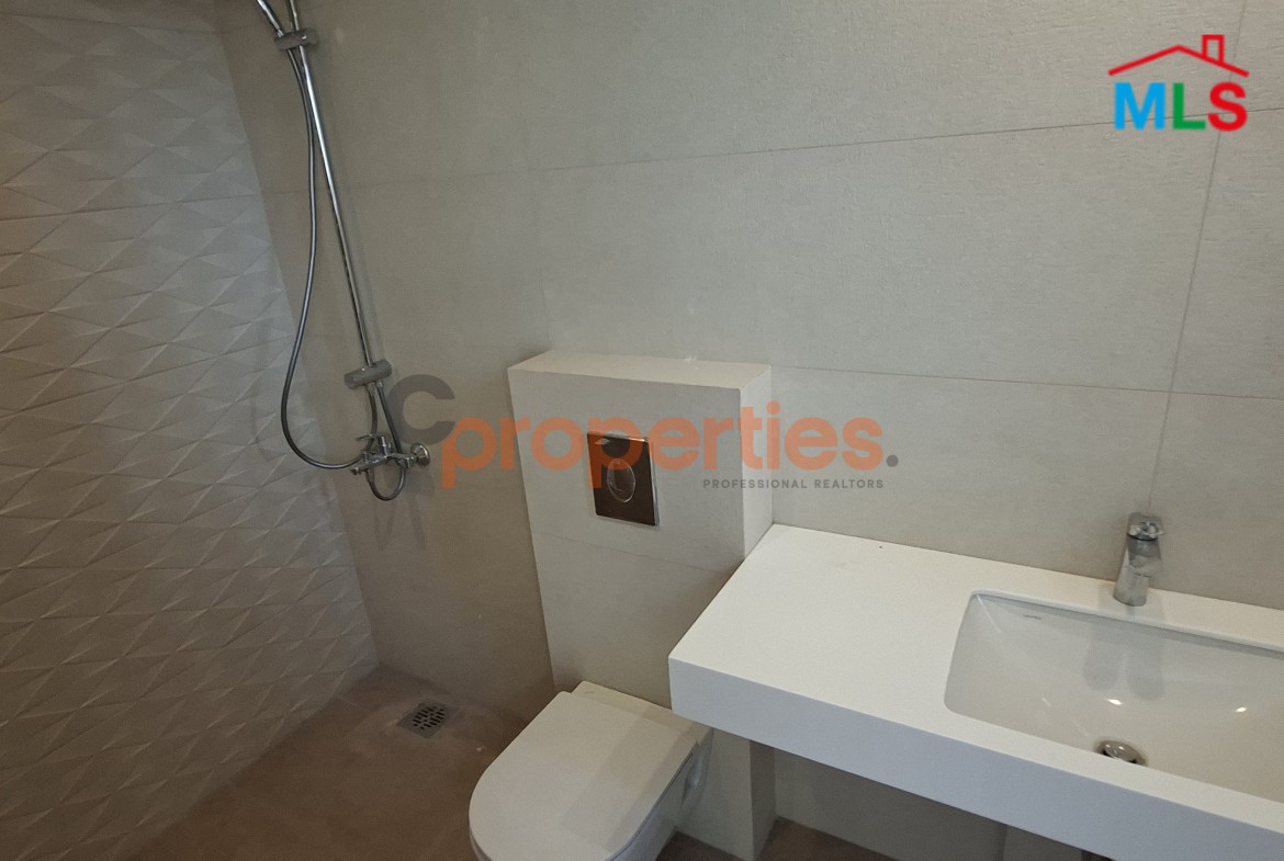 Apartment For Sale In Achrafieh شقة للبيع في الأشرفية CPBWW34