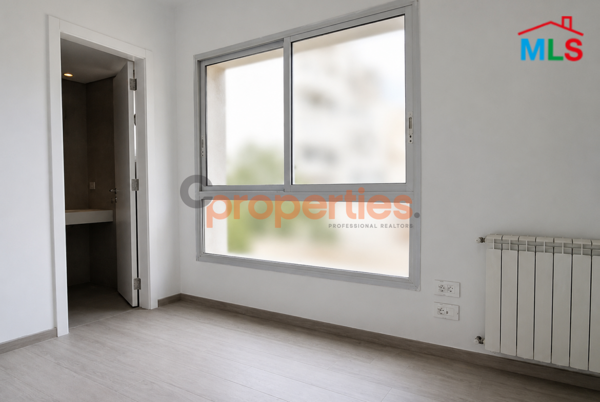 Apartment For Sale In Achrafieh شقة للبيع في الأشرفية CPBWW33