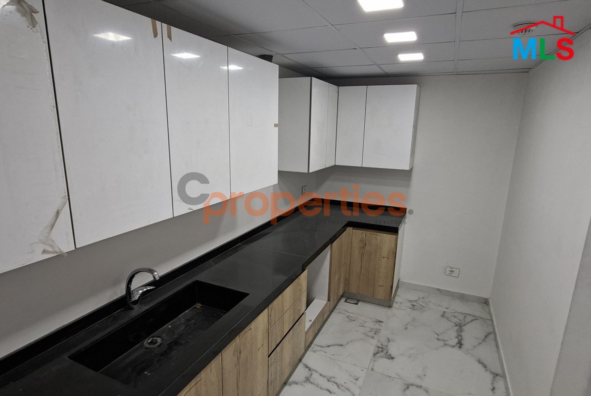 Apartment For Sale In Achrafieh شقة للبيع في الأشرفية CPBWW33