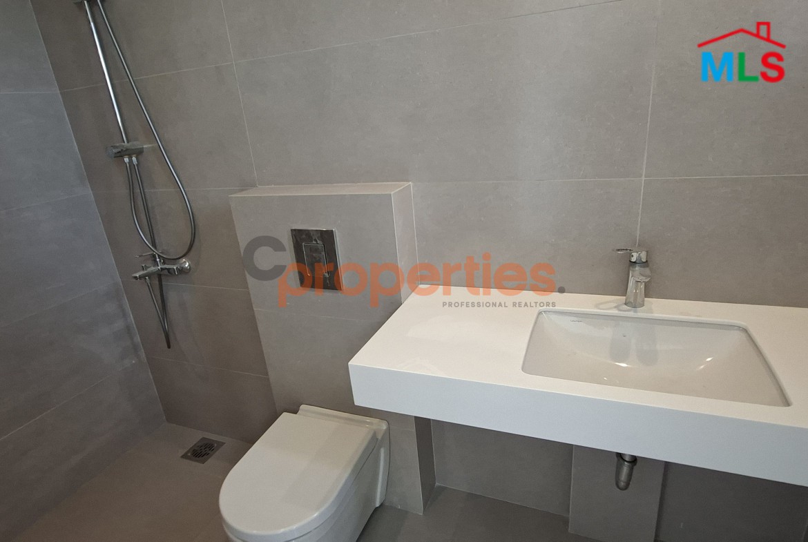 Apartment For Sale In Achrafieh شقة للبيع في الأشرفية CPBWW33
