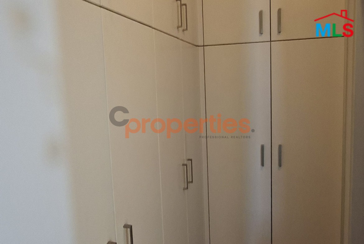 Apartment For Sale In Achrafieh شقة للبيع في الأشرفية CPBWW27