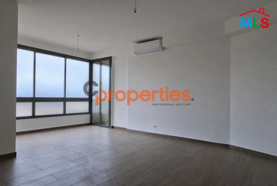 Apartment For Sale In Achrafieh شقة للبيع في الأشرفية CPBWW28