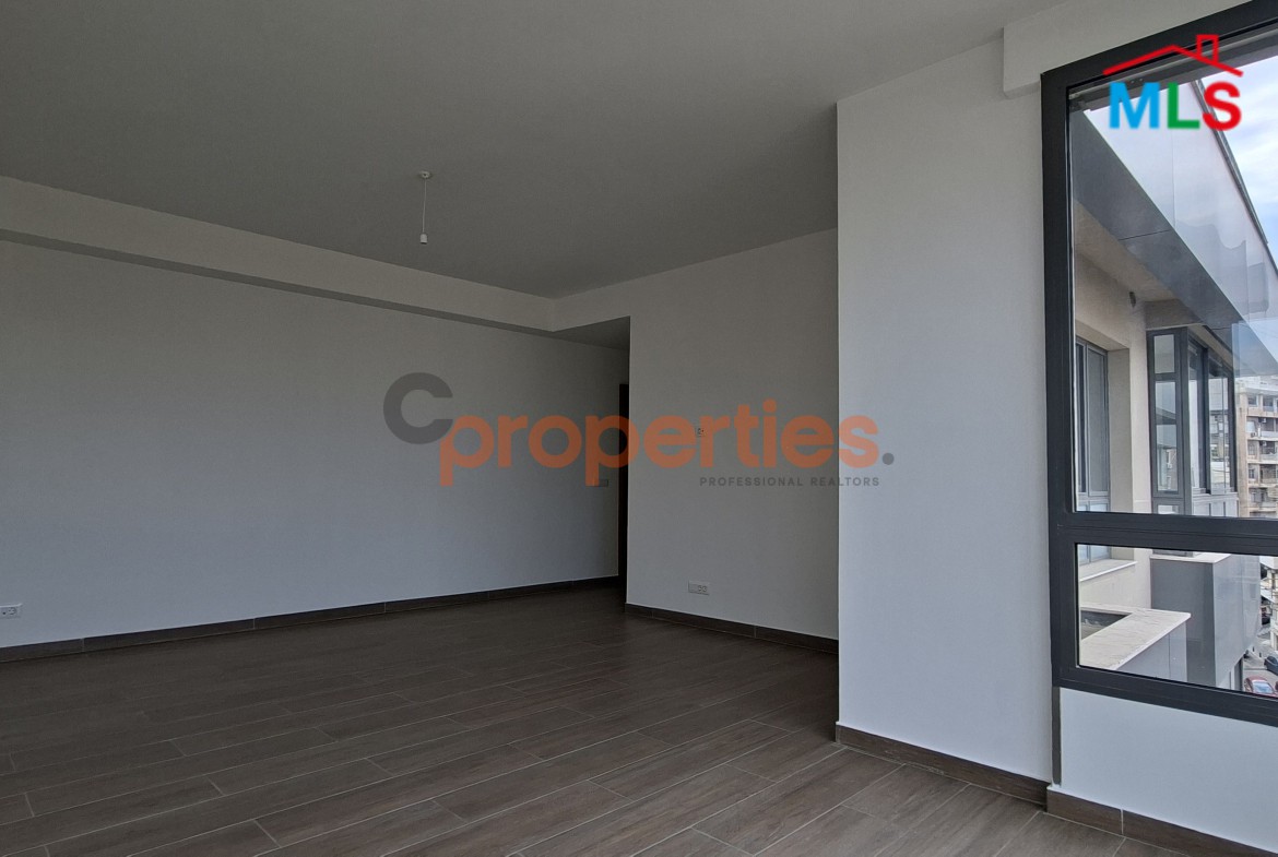 Apartment For Sale In Achrafieh شقة للبيع في الأشرفية CPBWW28