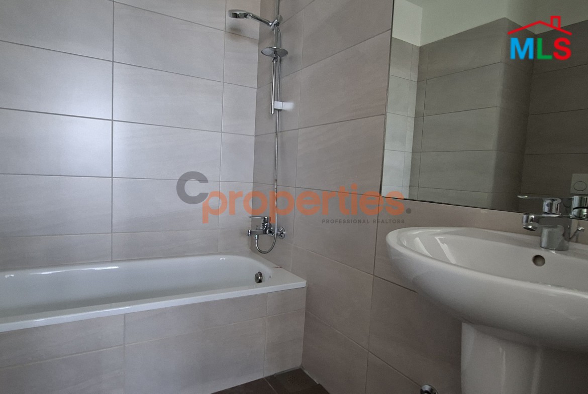 Apartment For Sale In Achrafieh شقة للبيع في الأشرفية CPBWW28