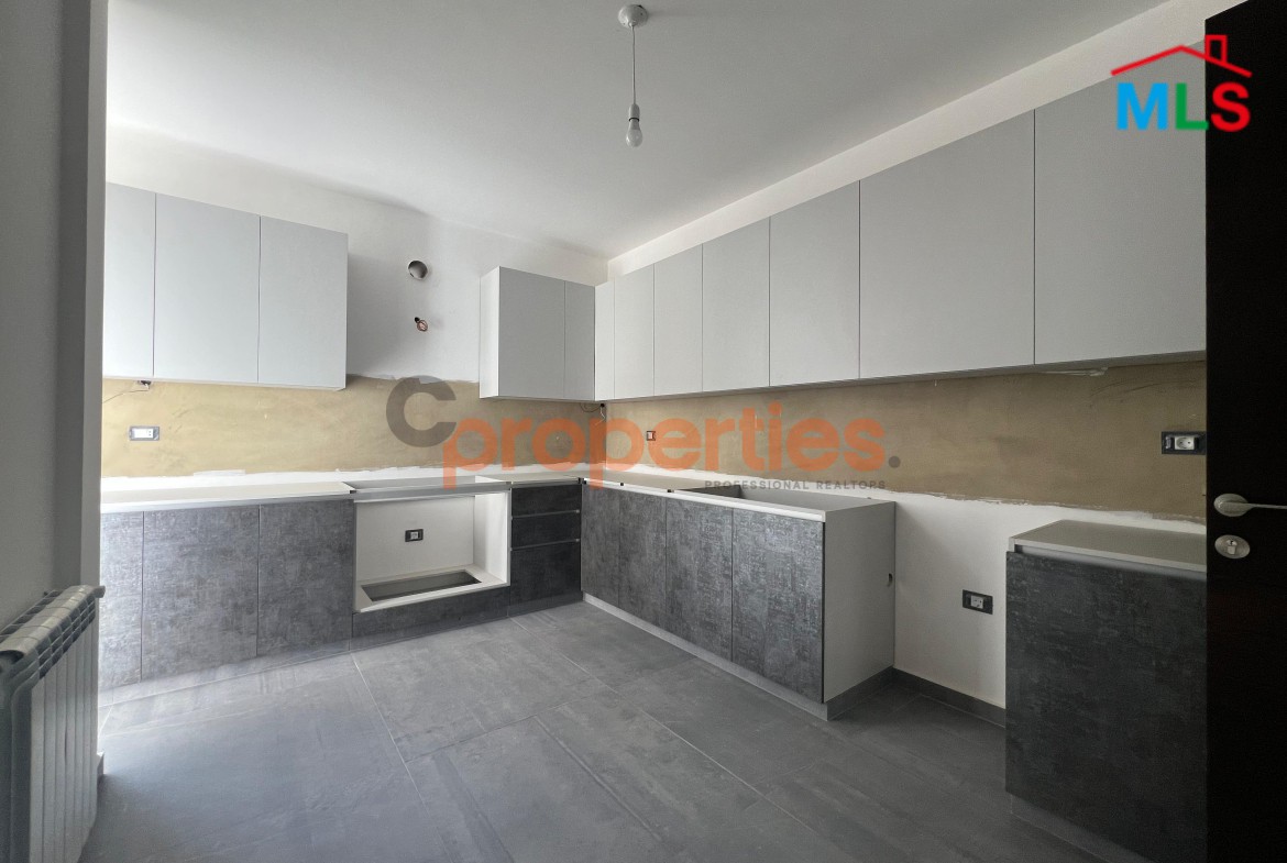 Apartment For Sale in Hazmieh New Mar Takla – CPMK122