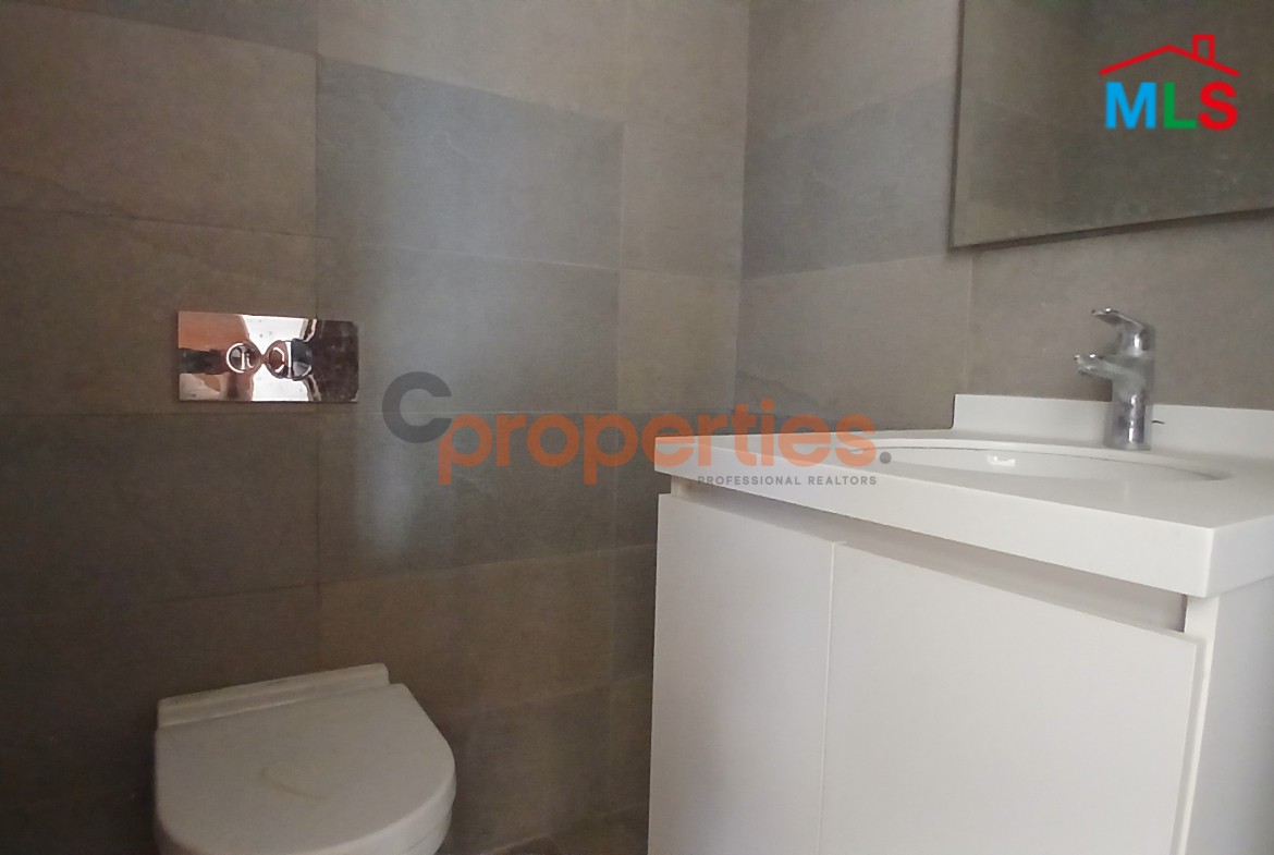 Apartment For Sale In Achrafieh شقة للبيع في الأشرفية CPBWW23