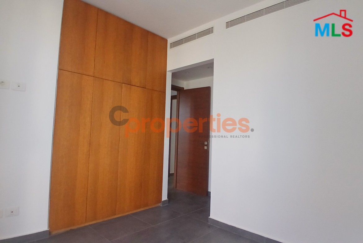 Apartment For Sale In Achrafieh شقة للبيع في الأشرفية CPBWW23
