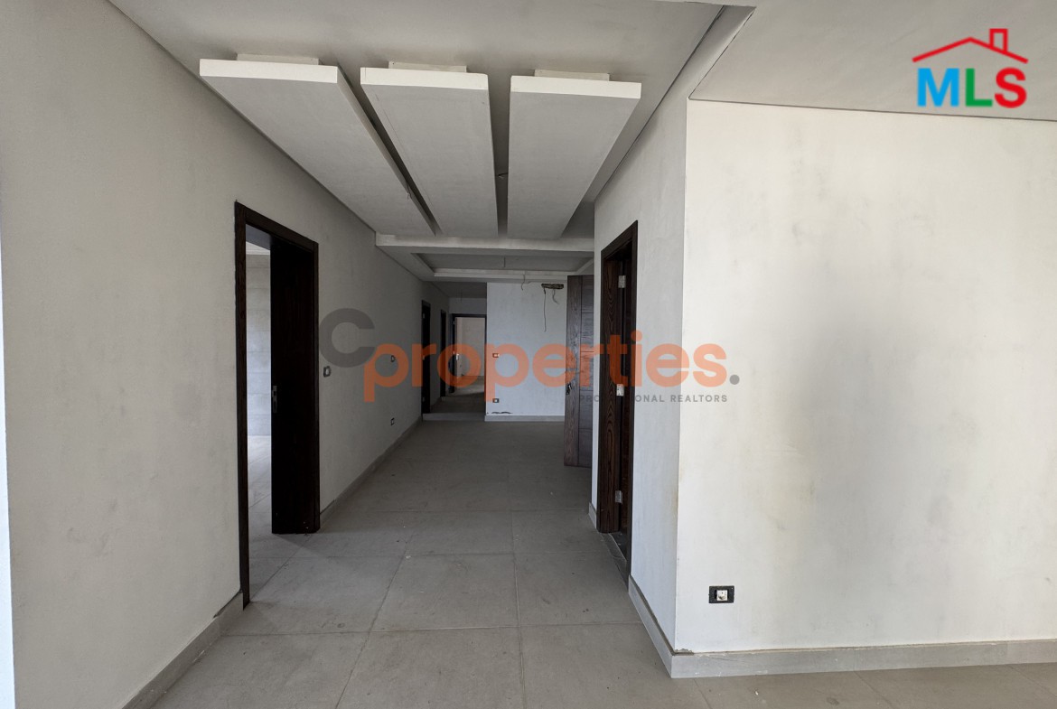 Apartment for sale in Cornet Chahwan with a garden – CPMF18