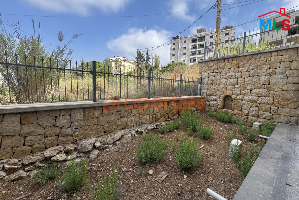 Apartment for sale in Cornet Chahwan with a garden – CPMF18