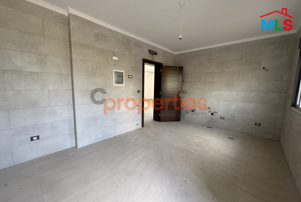 Apartment for sale in Cornet Chahwan with a garden – CPMF18