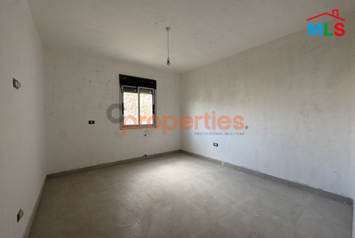 Apartment for sale in Cornet Chahwan with a garden – CPMF18