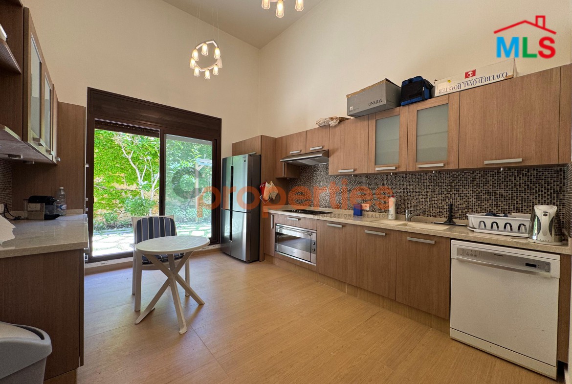 Triplex For sale in Faqra – CPKMF43