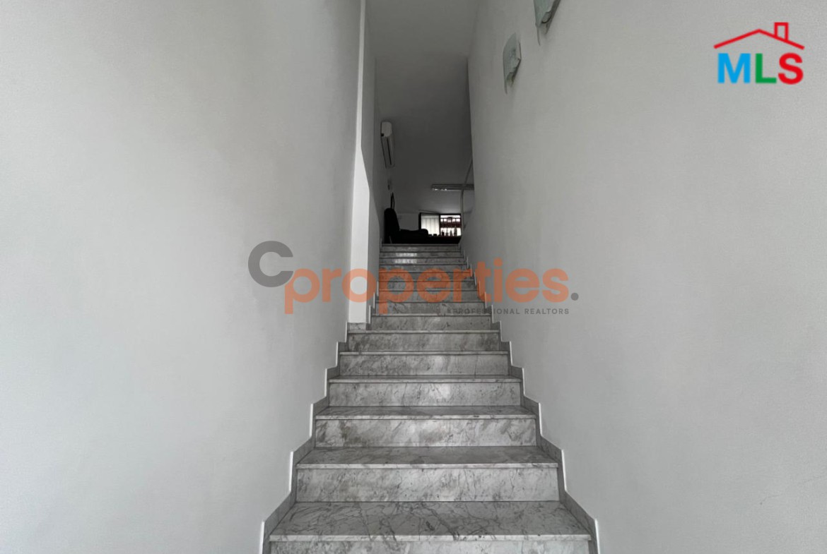 Showroom For Sale | Dekwaneh | CPCC17