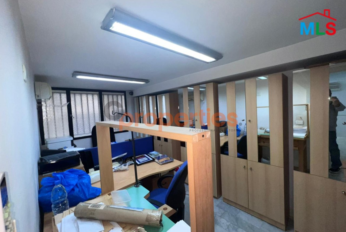 Showroom For Sale | Dekwaneh | CPCC17