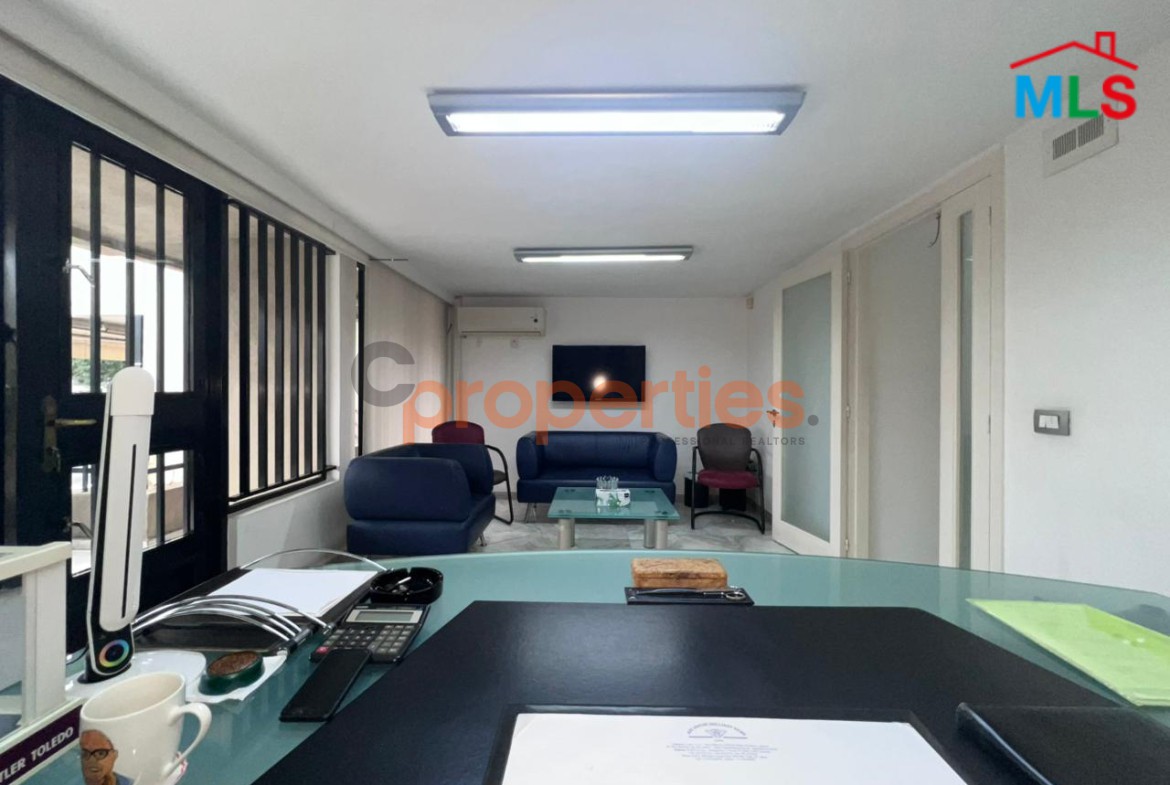 Showroom For Sale | Dekwaneh | CPCC17