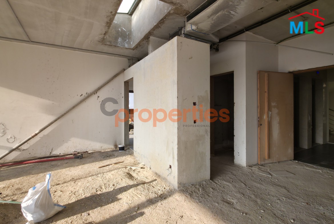 Luxurious Modern Duplex for Sale in Horch Tabet – CPGA10