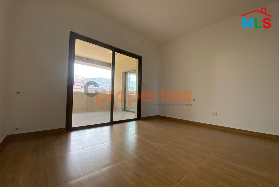 Modern Apartment in a New Building For Sale | Zalka- CPFY16
