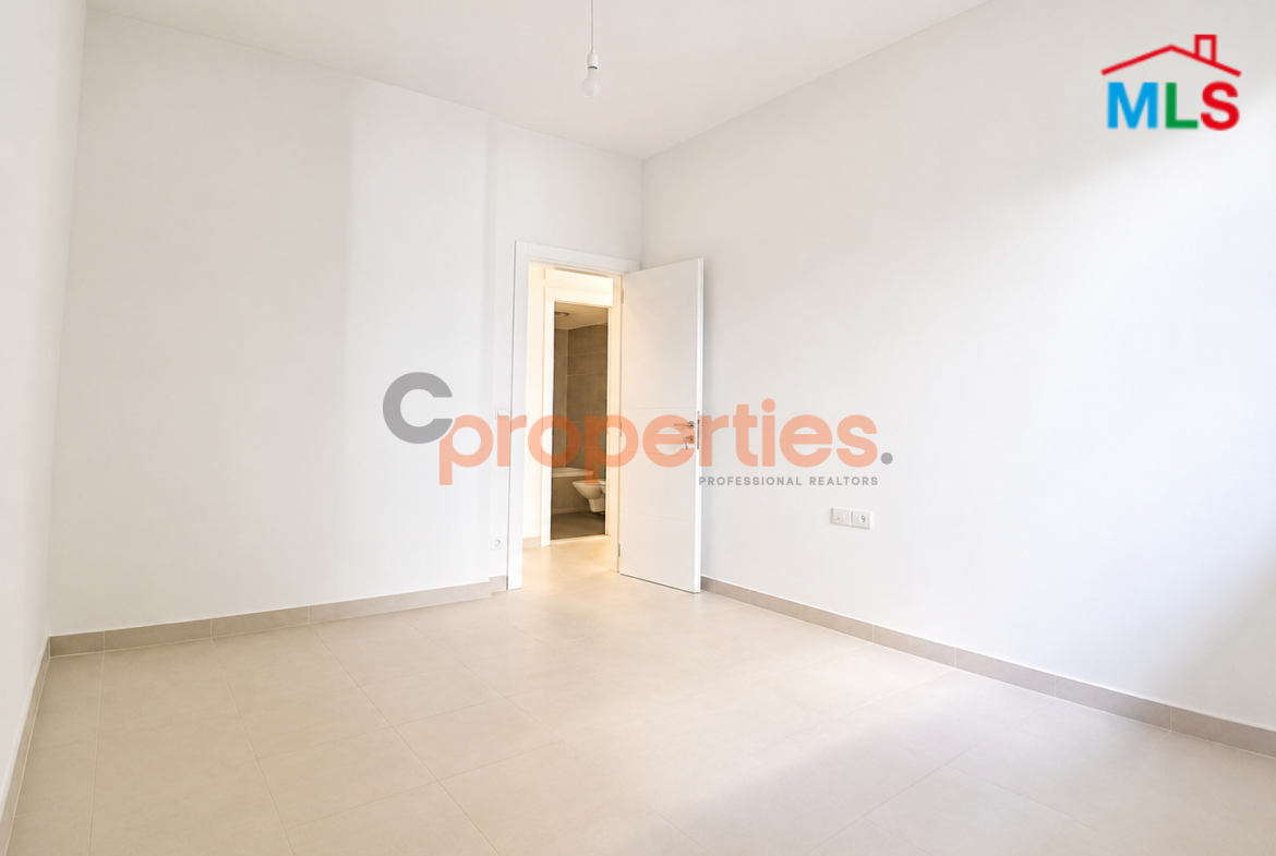 Luxury Apartment in Achrafieh For Sale شقة فاخرة للبيع في الأشرفية CPBWW12