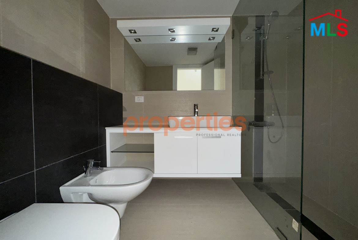 Luxury Apartment in Achrafieh For Sale شقة فاخرة للبيع في الأشرفية CPBWW12