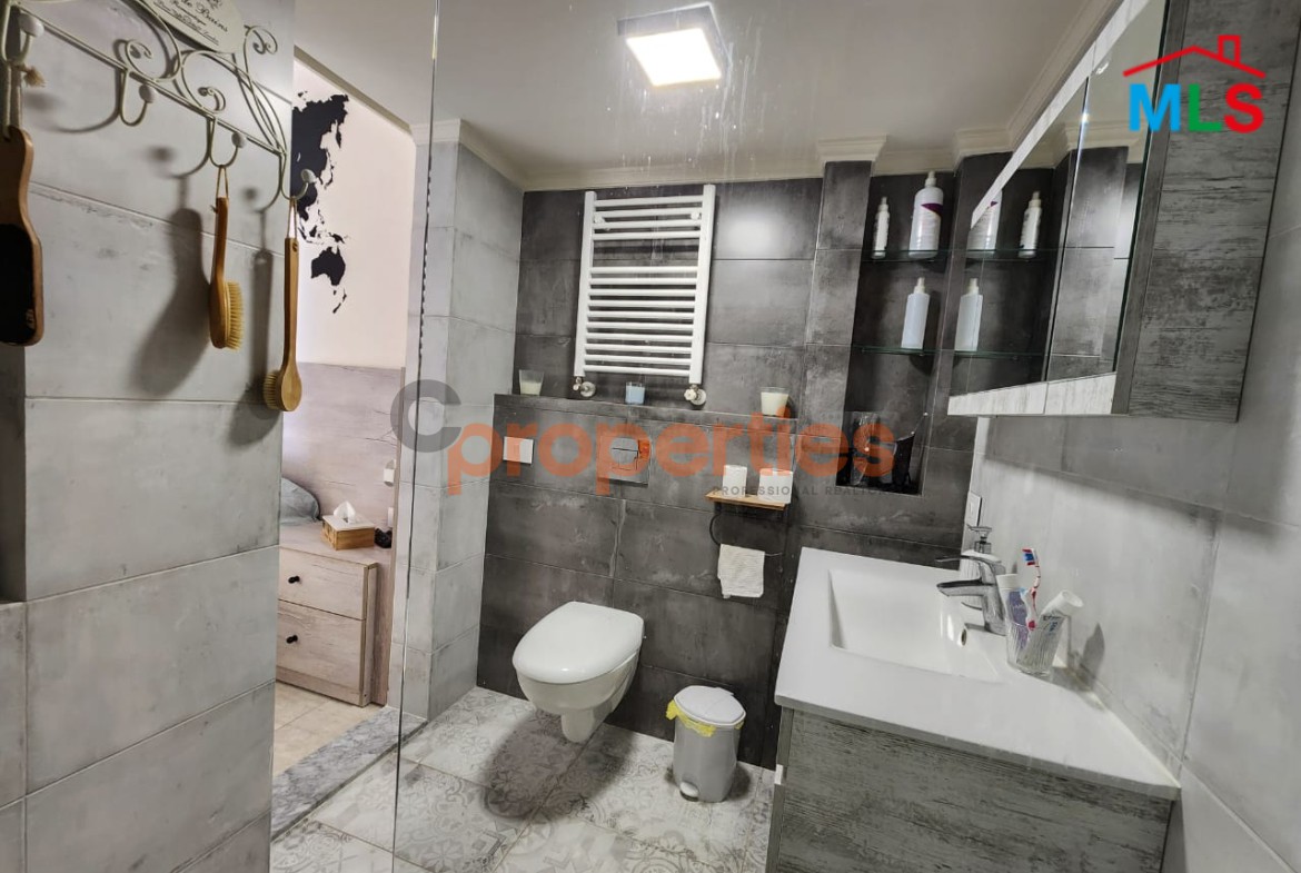 Apartment for Sale In Kleiat – CPKRH47