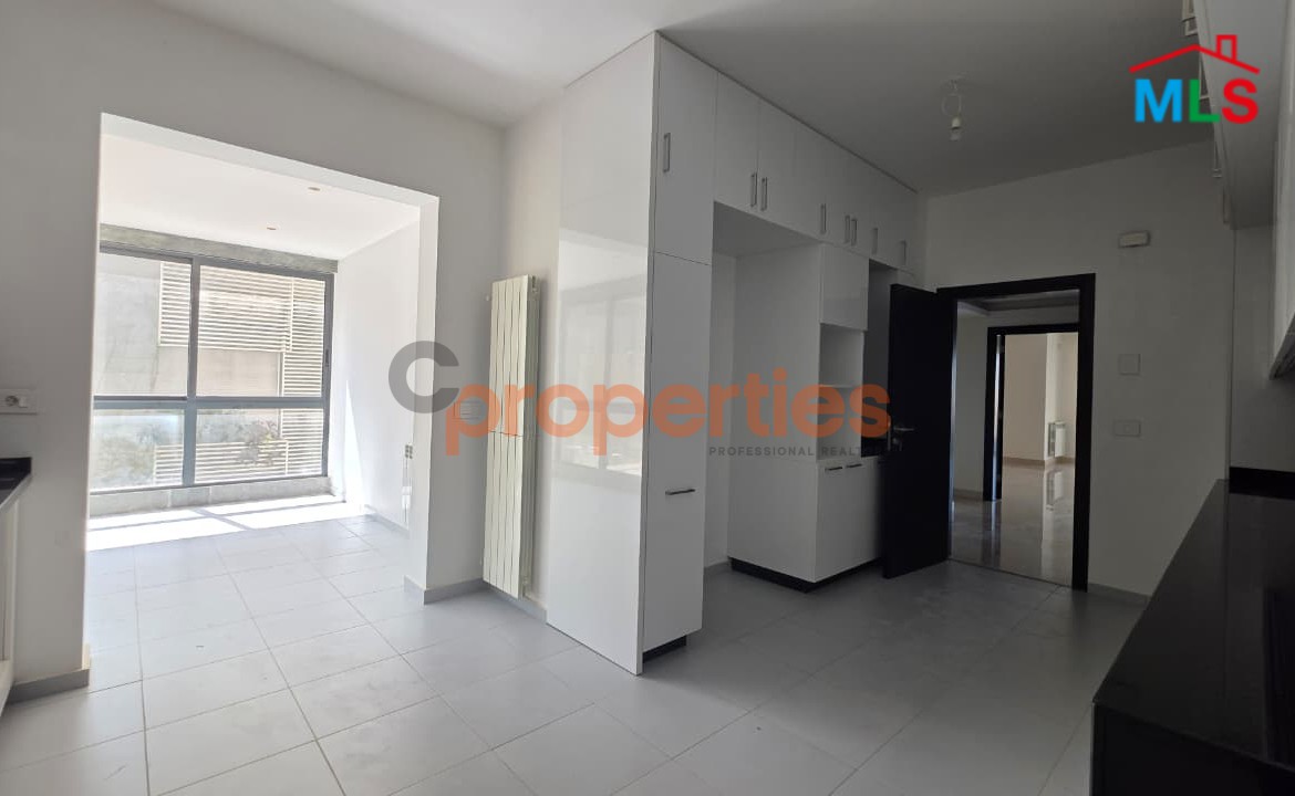 High-End Duplex with Full Roof Terrace for Sale in Monteverde – CPGA77