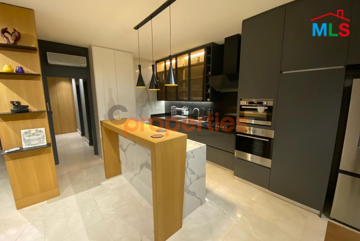 Furnished Apartment for sale in Achrafieh شقة مفروشة للبيع في الأشرفية CPBWW06