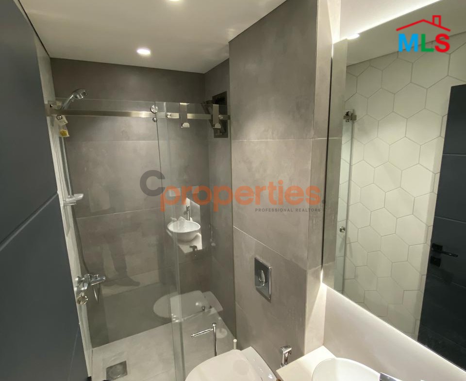 Furnished Apartment for sale in Achrafieh شقة مفروشة للبيع في الأشرفية CPBWW06