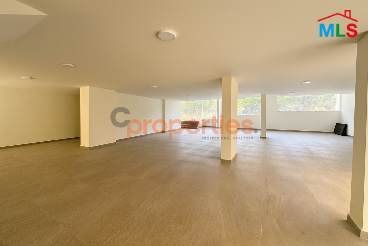 1000 SQM Spacious Showroom with 6 Facades for Sale in Mansourieh / Beit Mery – CPGA73