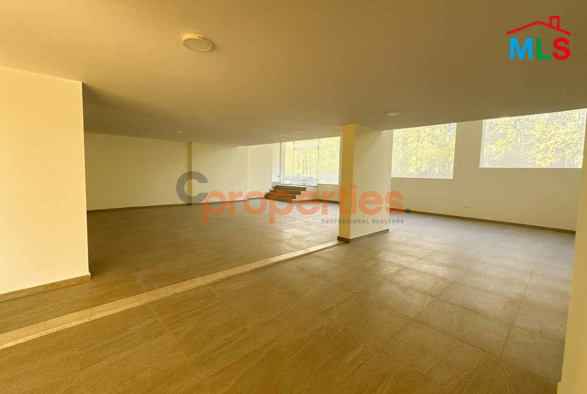 1000 SQM Spacious Showroom with 6 Facades for Sale in Mansourieh / Beit Mery – CPGA73