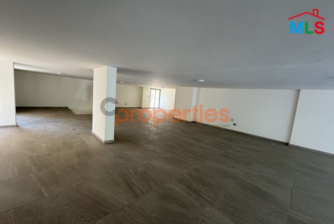 1000 SQM Spacious Showroom with 6 Facades for Sale in Mansourieh / Beit Mery – CPGA73