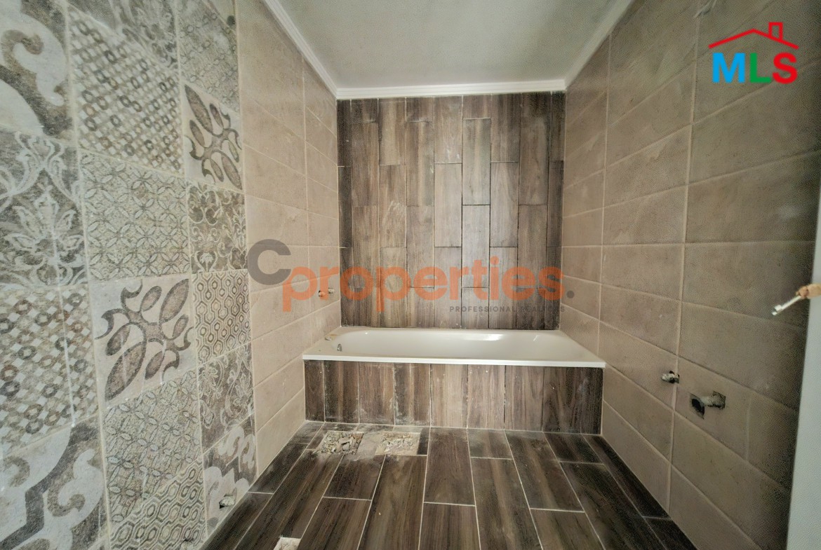 Apartment For Sale In Halat – CPJHM08