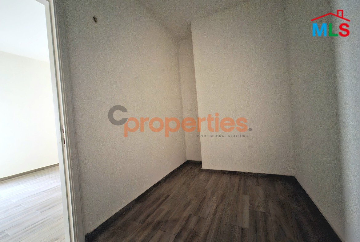 Apartment for sale in Halat – CPJHM06