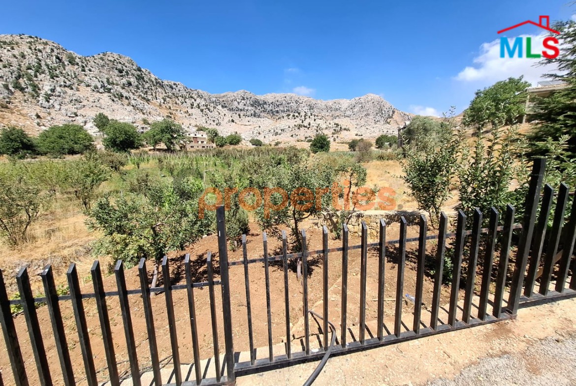 Private House with Panoramic Mountain View For Sale In Laqlouq – CPKCC46