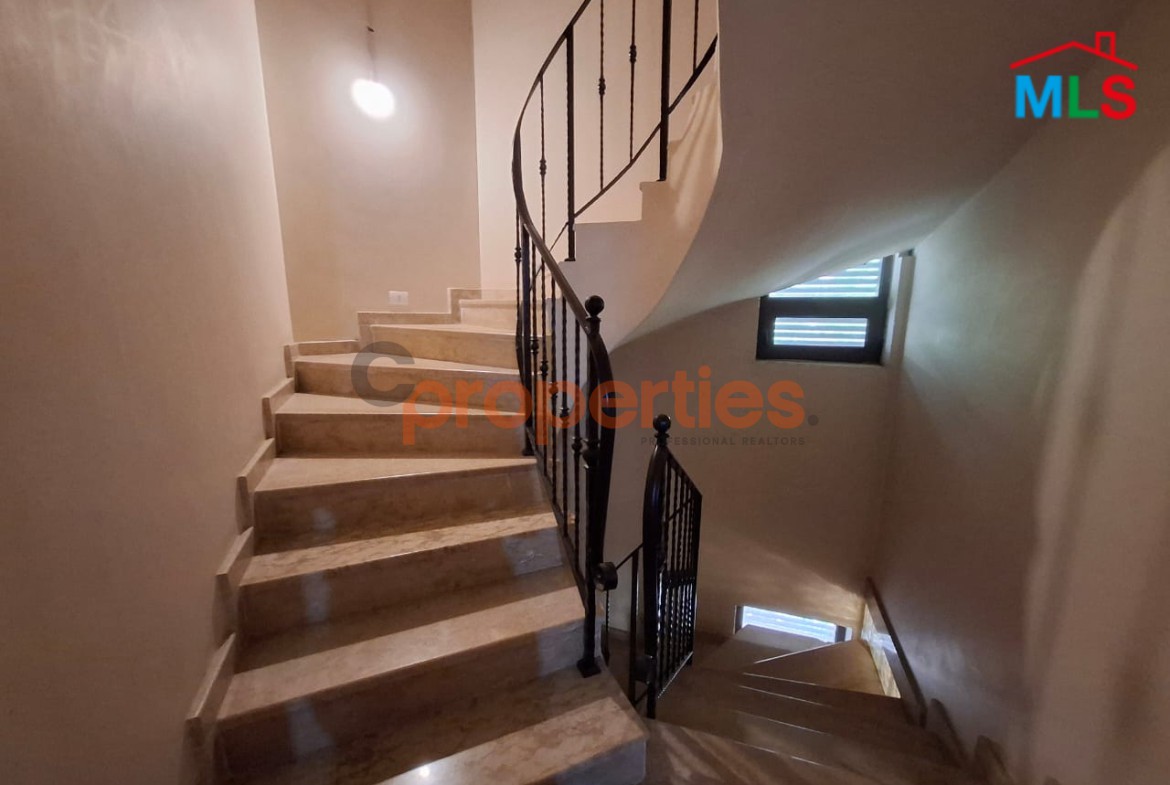 Private House with Panoramic Mountain View For Sale In Laqlouq – CPKCC46