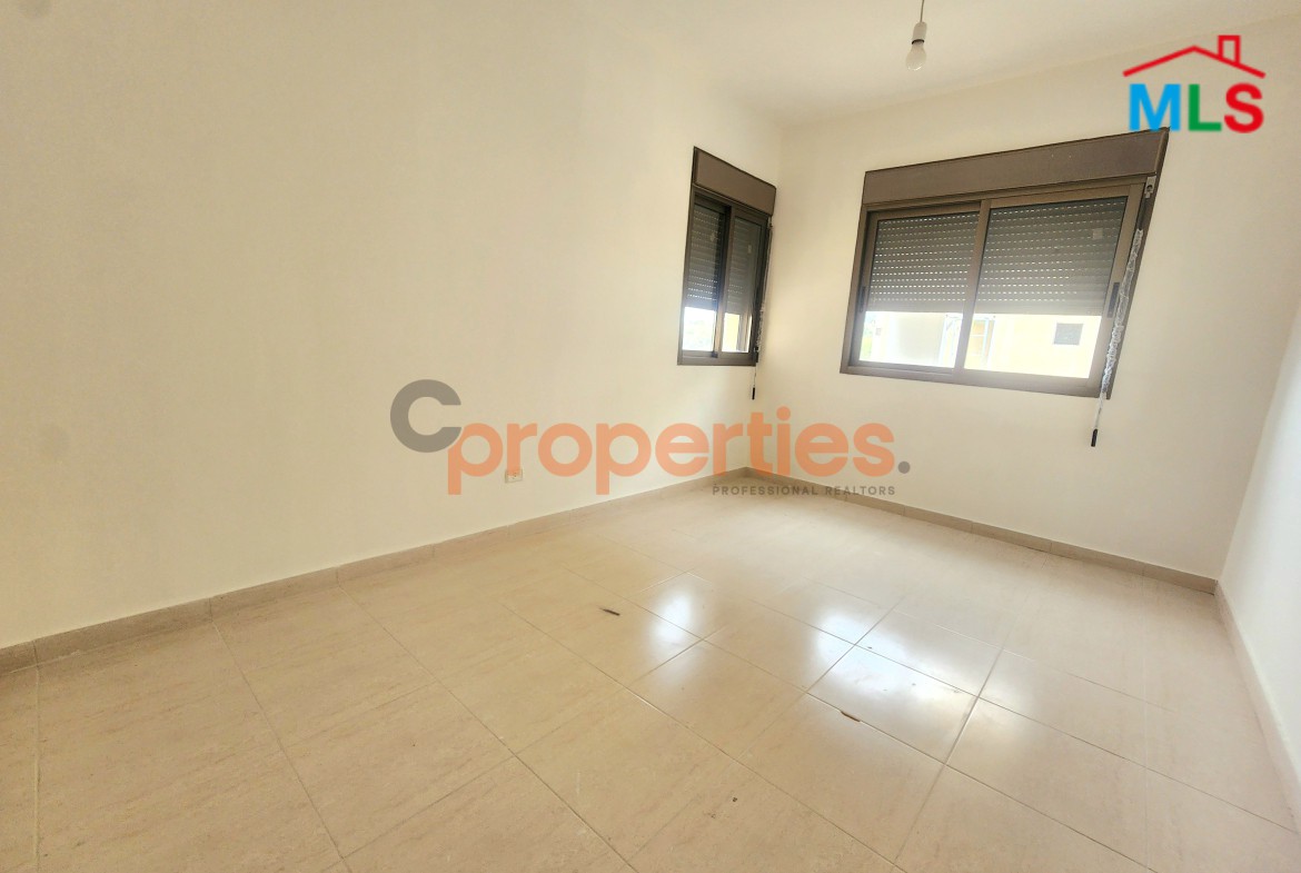 Apartment For Sale in Jeddayel – CPJMH03
