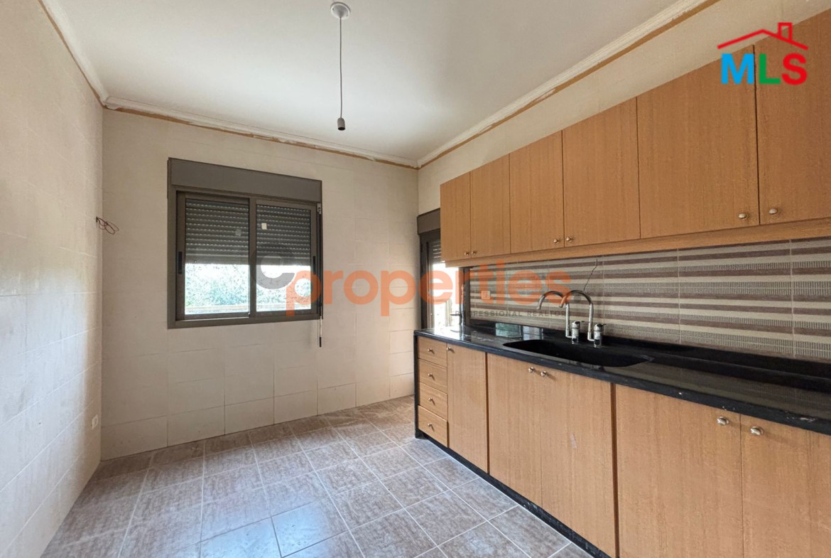 Apartment For Sale in Jeddeyel – CPJMH01