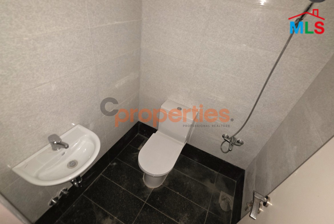 Spacious Modern Apartment with Terrace for sale in Mansourieh – CPGA65