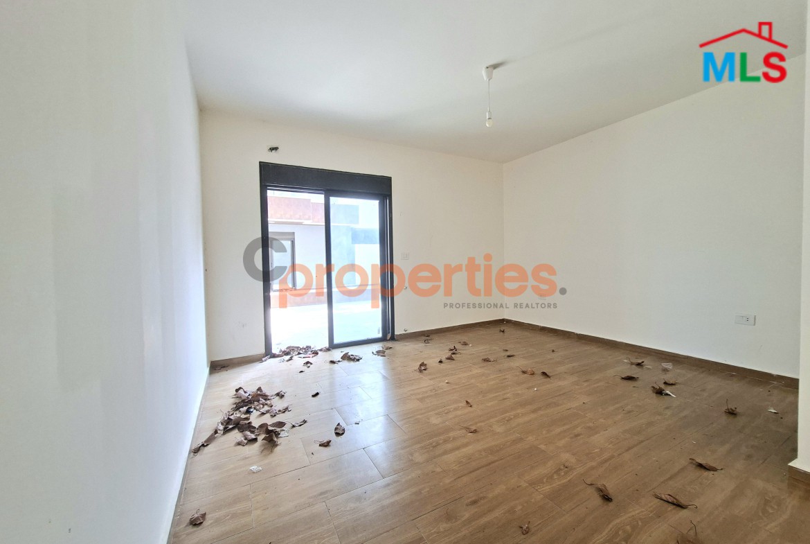 Apartment for sale in Halat CPJHM05