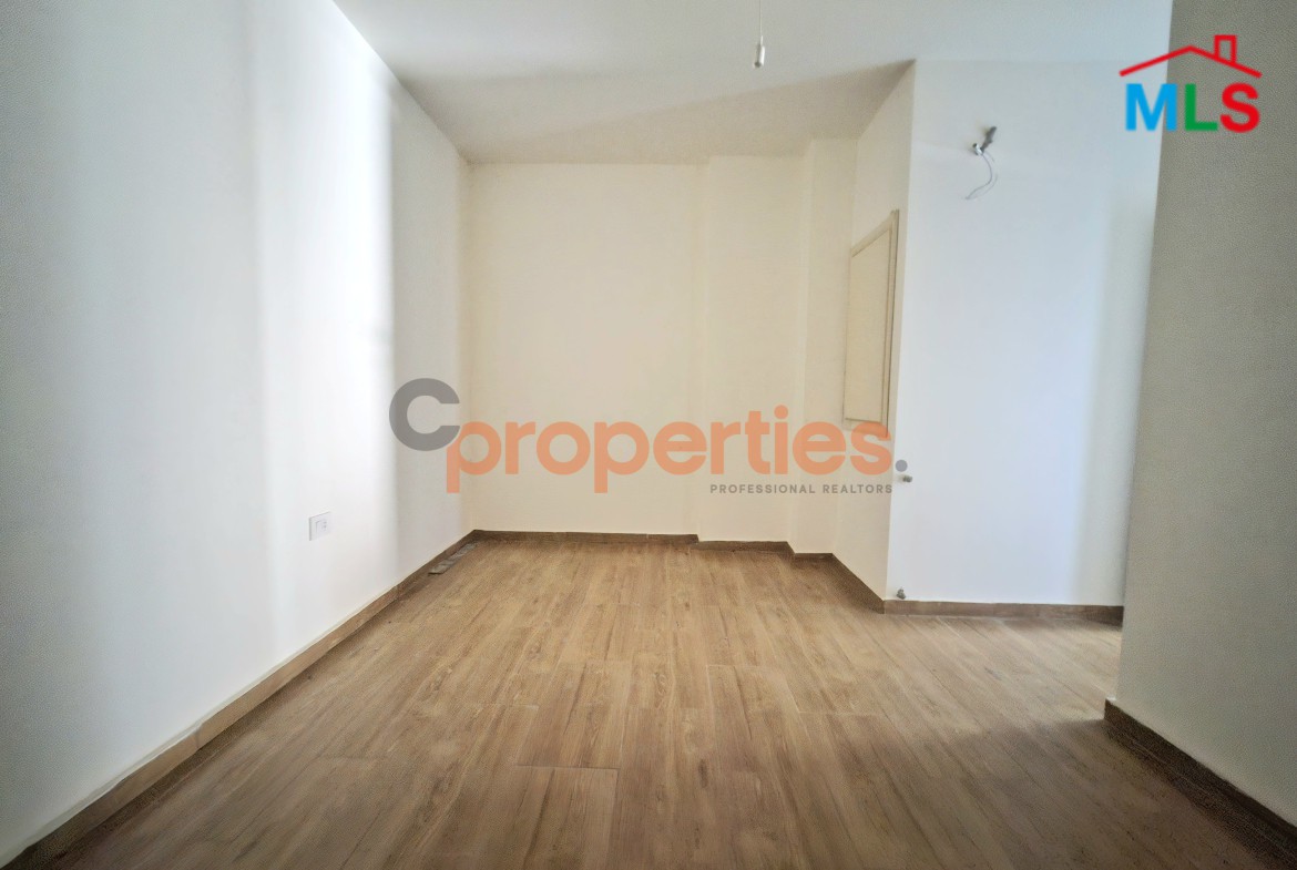Apartment for sale in Halat CPJHM05