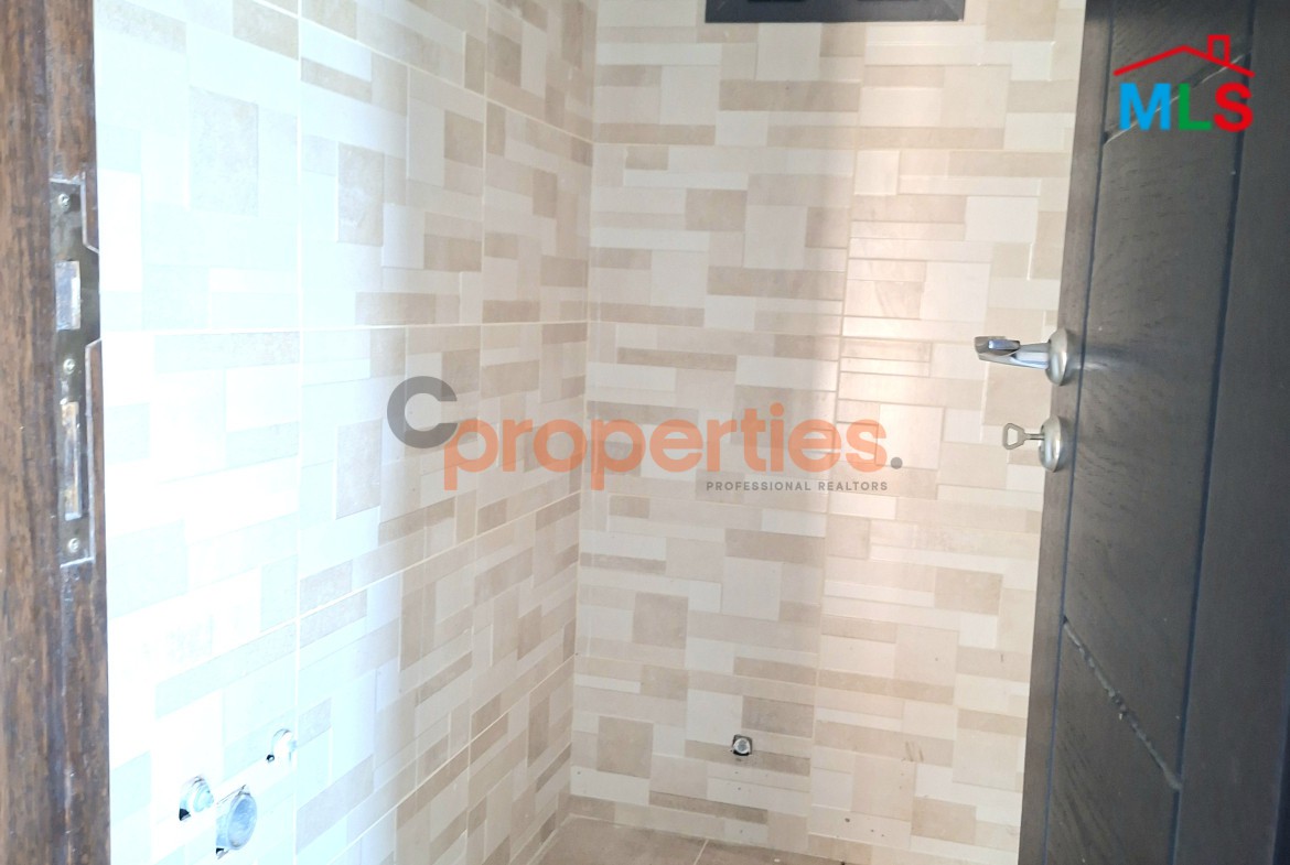 Apartment for sale in Halat CPJHM05