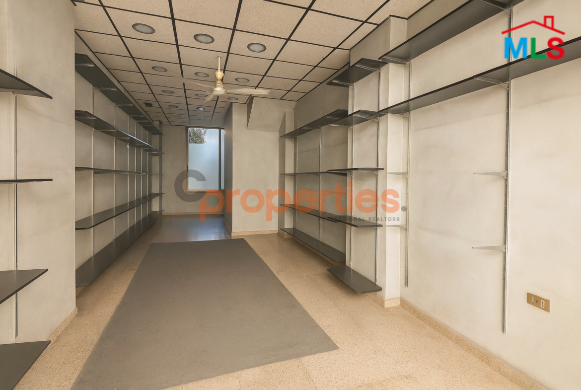 Shop for Sale in Baouchrieh Prime Location – CPSM390