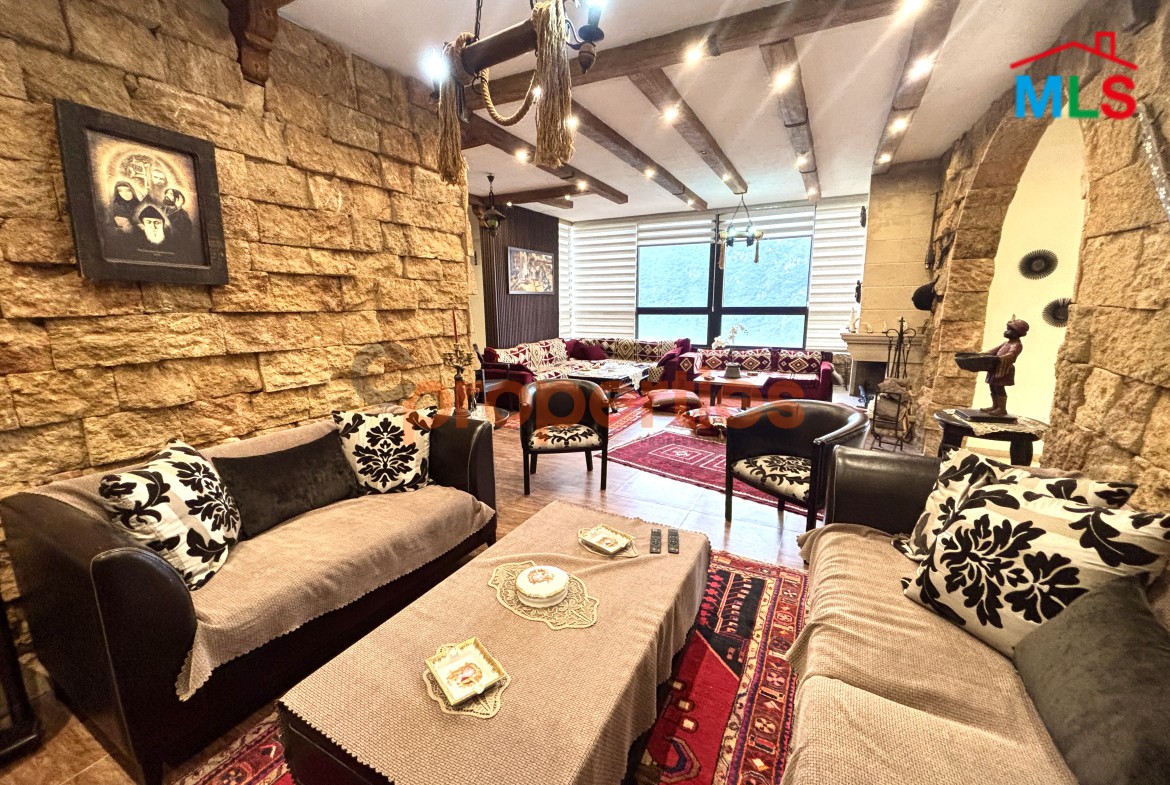 Villa For Sale in Jbeil فيلا فخمة للبيع في جبيل – CPJRK146