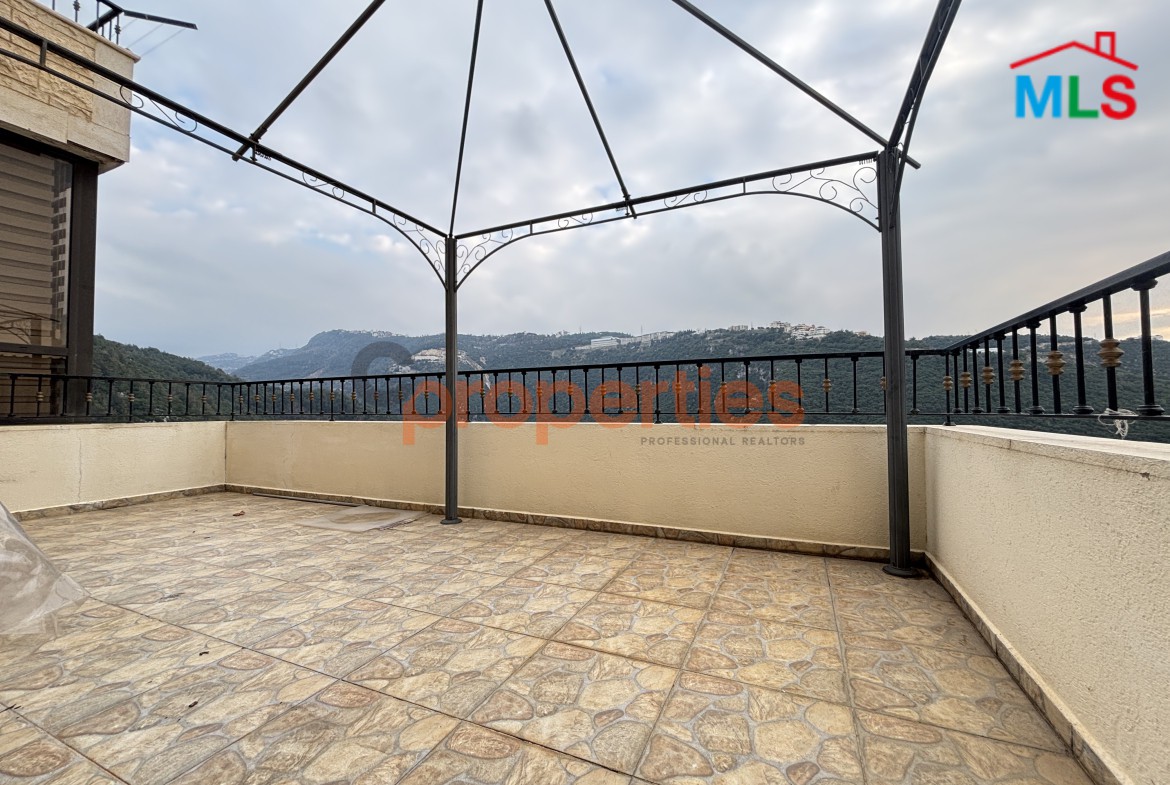 Villa For Sale in Jbeil فيلا فخمة للبيع في جبيل – CPJRK146