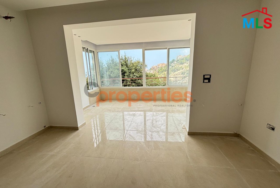Apartment For Sale In Chnaniir – CPJGK01